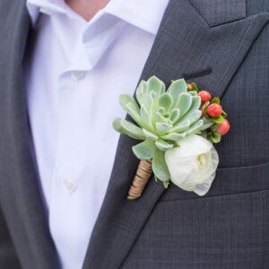 boutonniere flower 2-0